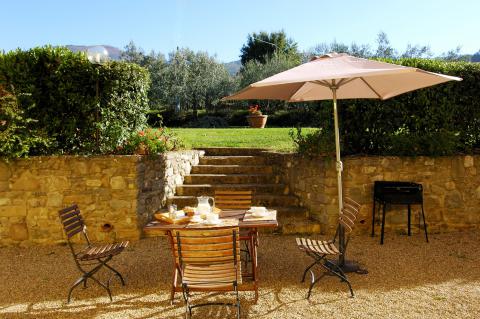 Terrasse Drei-Zimmer-Wohnung Orciaia