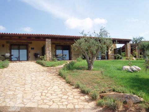 Borgo Corallo, Alghero, Sardinien, Tritt-Case in Italia