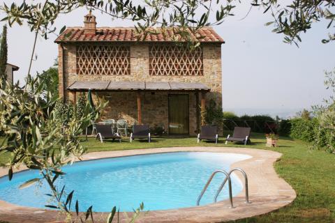 freistehendes Ferienhaus mit Pool in der Toskana
