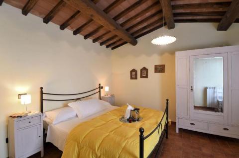 freistehendes Ferienhaus mit Pool bei Calci
