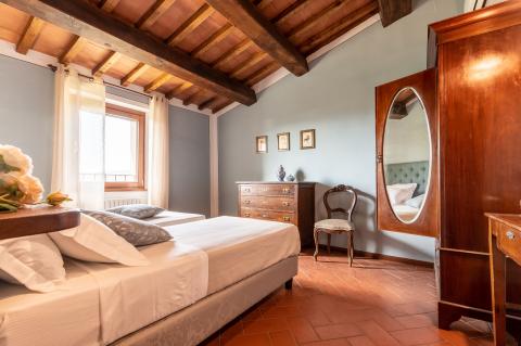 Villa mit privatem Pool in prächtiger Lage. Bestens für 2 Familien geeignet | Tritt-toskana.de