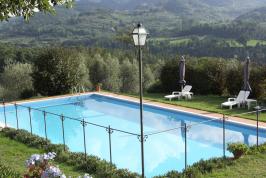 Historische Villa del Monte in gewaltiger Lage | Tritt-toskana.de