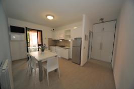 Ferienwohnungen im Argiresidence mit Pool