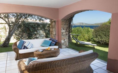 Cala di Falco Resort im Norden Sardiniens, Tritt Case in Italia