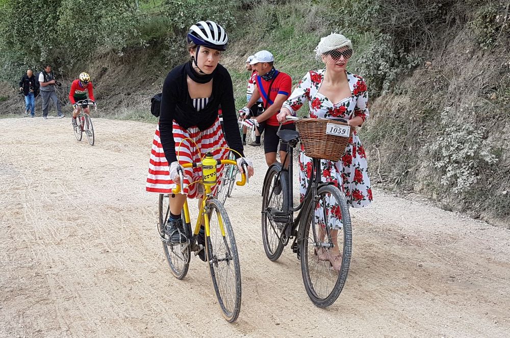Zurück in die Vergangenheit mit Eroica dem Fahrradrennen Toskana