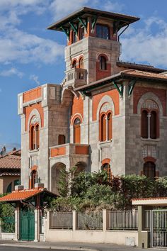 Art deco Villa in Viareggio an der Strandpromenade Toskana