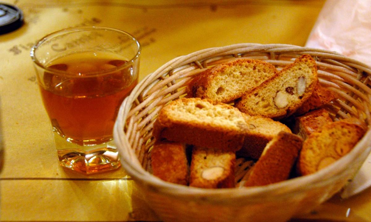Vin Santo und Cantuccini sind der typische Nachtisch in der Toskana