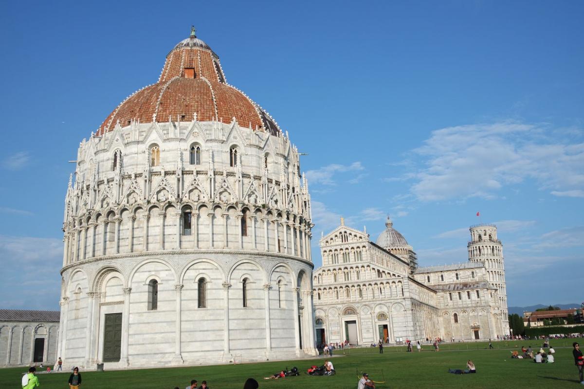 Piayya dei miracoli, schiefer turm, pisa, toskana