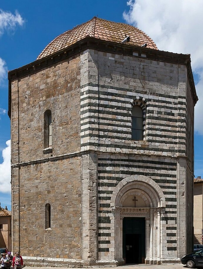 Volterra Taufkirche San Giovanni Toskana