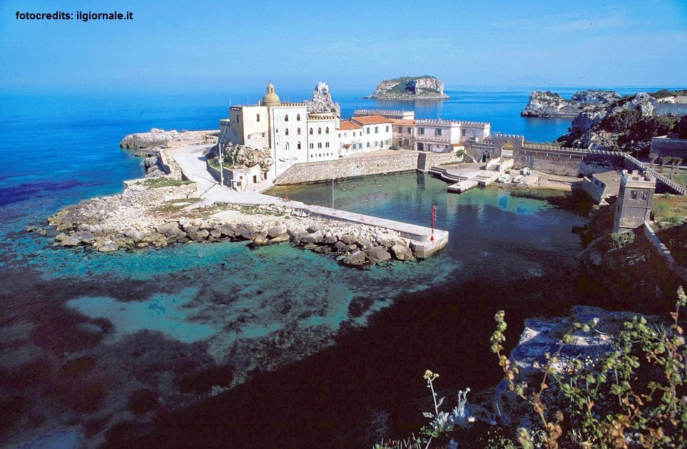 Toskana - Die Klosterruinen auf Cala Maestra