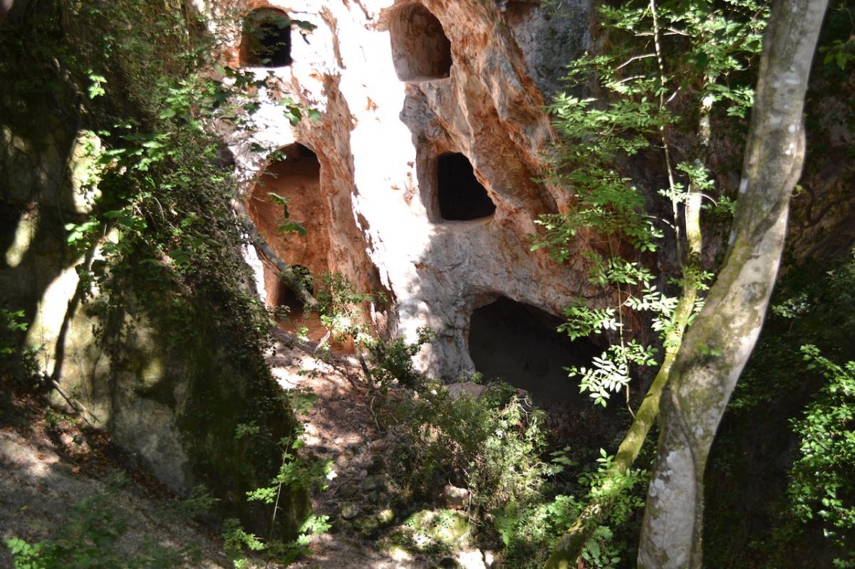 Etruskergräber im Parco Montioni Toskana