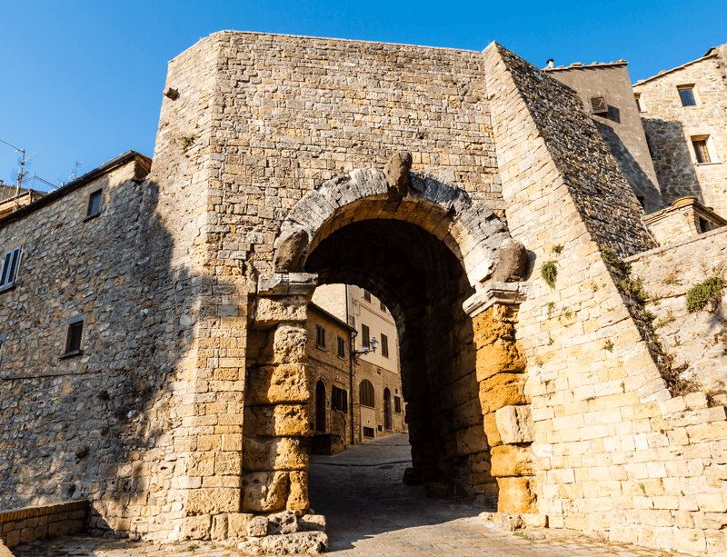 Volterra Etruskisches Stadttor Porta all´Arco Toskana