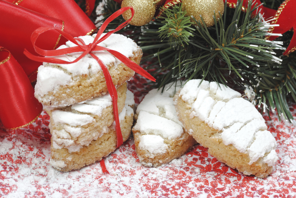 Ricciarelli typische toskanische Wiehnachtskekse