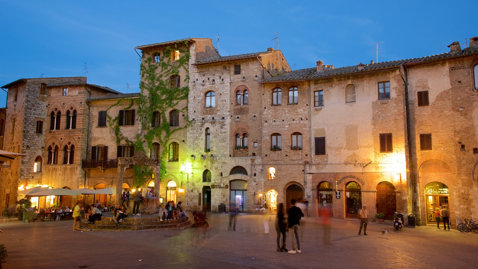San Gimignano Zysternenplatz Toskana Urlaub