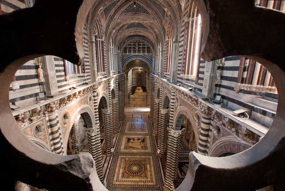 Innenblick der Kathedrale in Siena Toskana