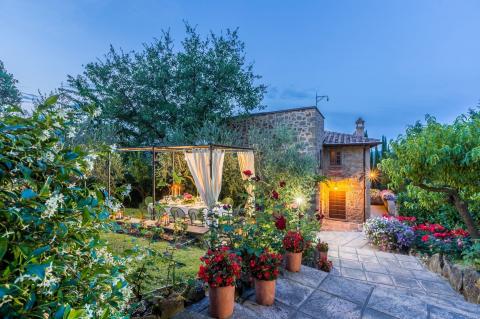 Freistehende Villa mit Pool, Ferienvilla für 10 Personen, Toskana