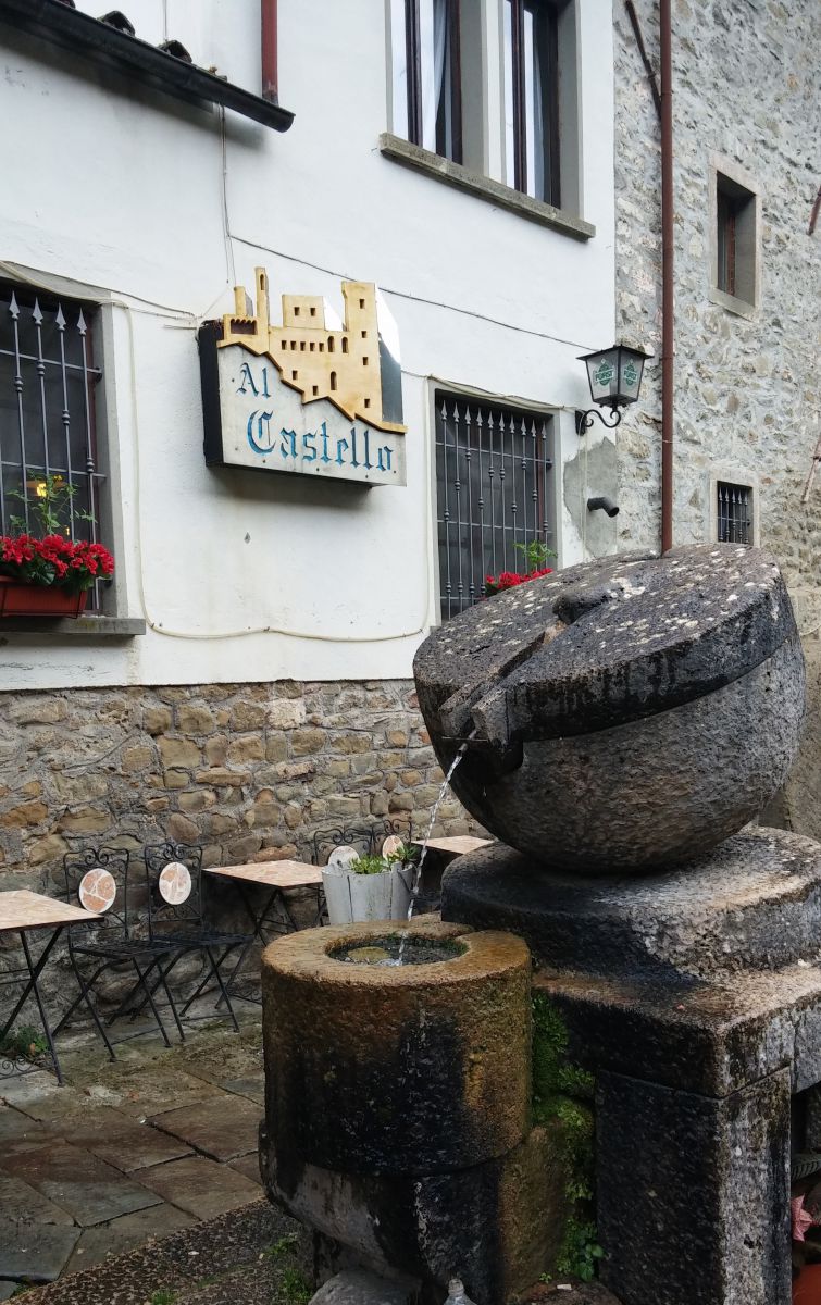 Castello delle Verrucole, Restaurant, Toskana